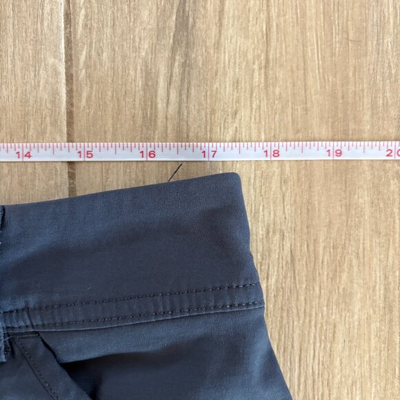 Duluth Trading Dry on the Fly 10" Cargo Shorts Womens 14 Ink Grey Outdoor Hiking - Picture 8 of 10